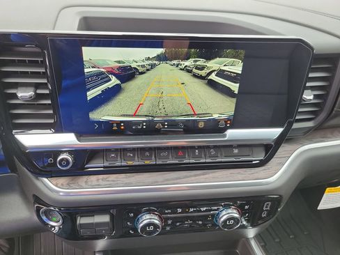 New 2026 GMC Sierra 1500 SLT w/ SLT Premium Plus Package AWD/4WD image 30