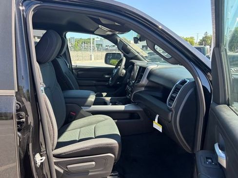 New 2026 RAM 1500 Express AWD/4WD image 27