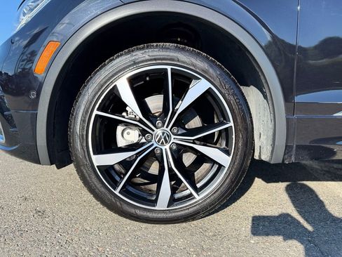 Used 2022 Volkswagen Tiguan SEL R-Line AWD/4WD image 3