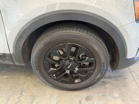 Used 2024 Kia Telluride SX X-Pro image 2