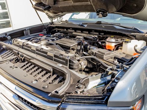 Used 2025 Chevrolet Silverado 2500 High Country w/ High Country Premium Package image 38