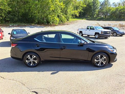 Used 2022 Nissan Sentra SV w/ Trunk Package image 6