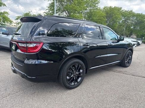 Used 2023 Dodge Durango R/T AWD/4WD image 8