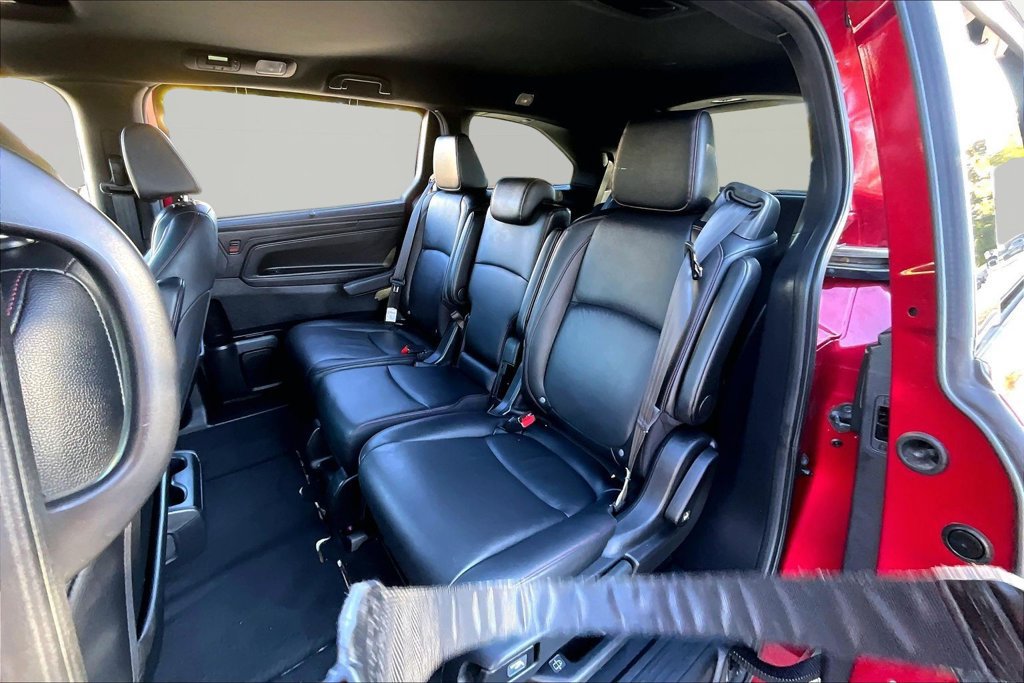 Used 2025 Honda Odyssey Sport-L image 18