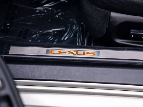 Used 2002 Lexus SC 430 Convertible RWD image 15