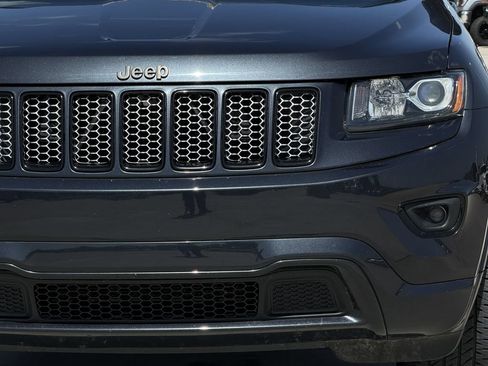Used 2015 Jeep Grand Cherokee Altitude AWD/4WD image 8
