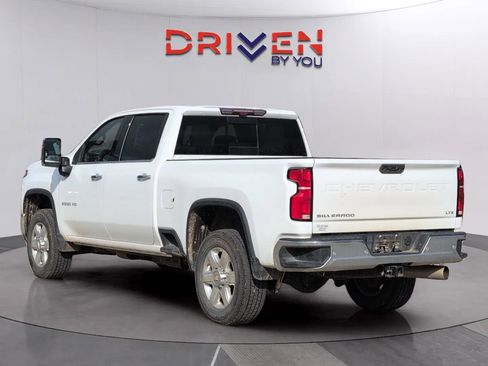 Used 2024 Chevrolet Silverado 2500 LTZ w/ LTZ Premium Package image 3