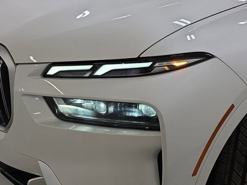 Certified 2025 BMW X7 xDrive40i image 28