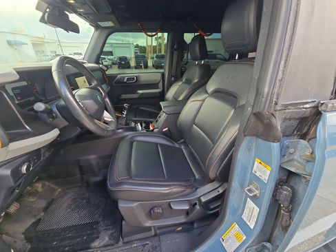 Used 2022 Ford Bronco Badlands image 4