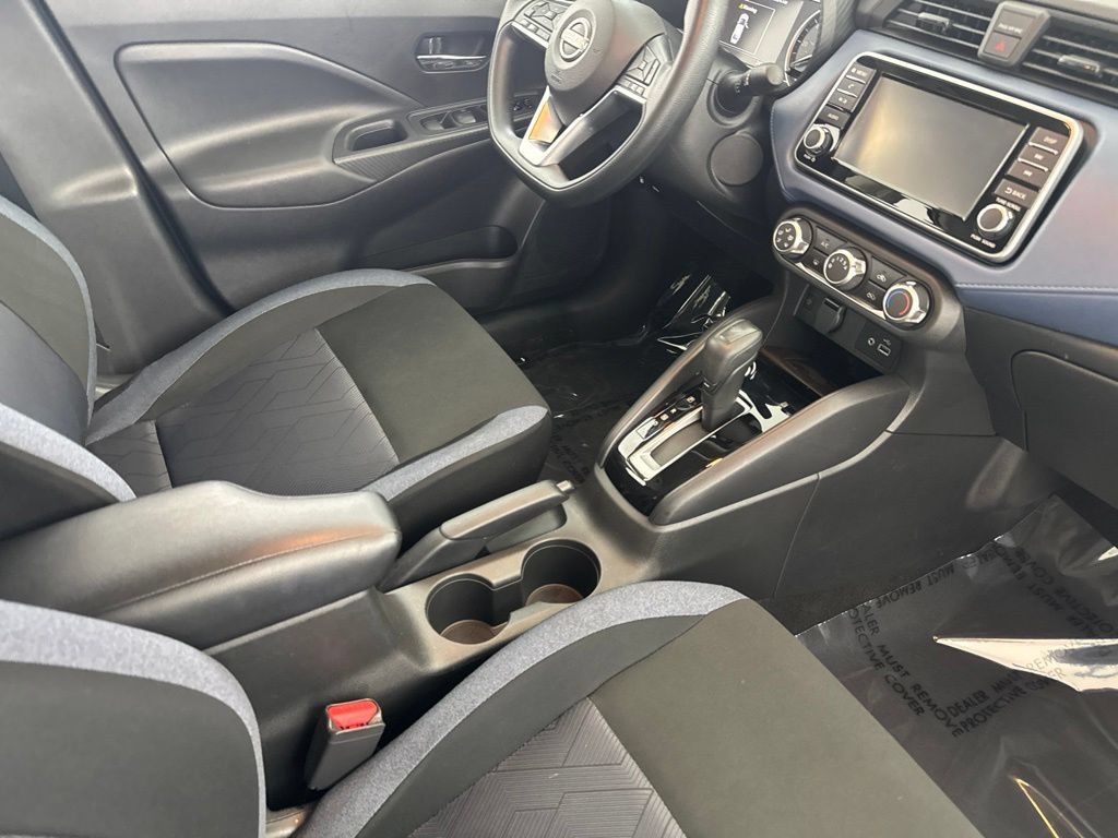Used 2025 Nissan Versa SV FWD image 23