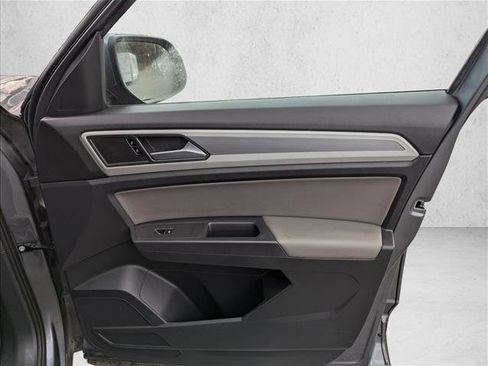 Used 2021 Volkswagen Atlas S image 25