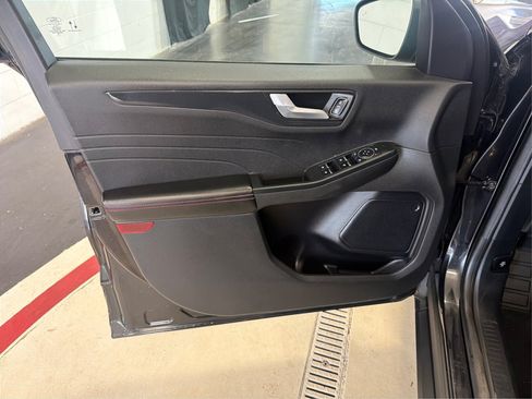 Used 2023 Ford Escape ST-Line FWD image 24