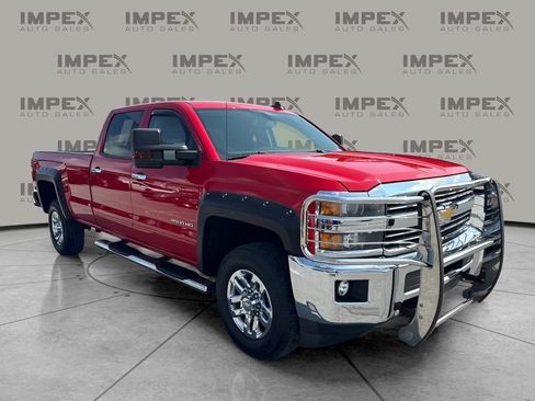 Used 2015 Chevrolet Silverado 2500 LT w/ LT Convenience Package AWD/4WD image 7