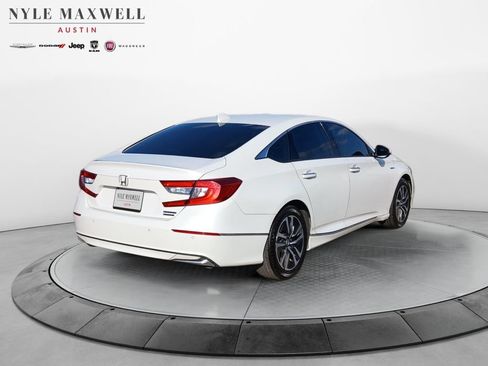 Used 2020 Honda Accord Touring image 16