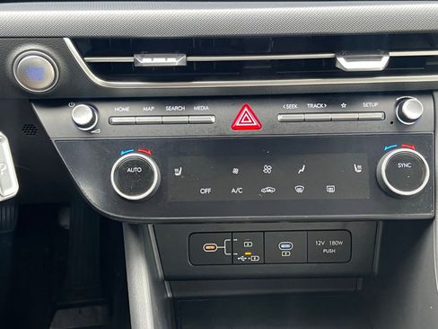 Certified 2025 Hyundai Sonata SEL FWD image 32
