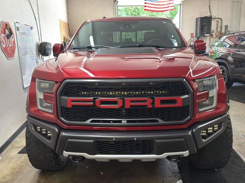 Used 2017 Ford F150 Raptor w/ Equipment Group 802A Luxury AWD/4WD image 6