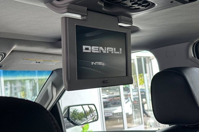 Used 2019 GMC Yukon Denali w/ Denali Ultimate Package AWD/4WD image 15
