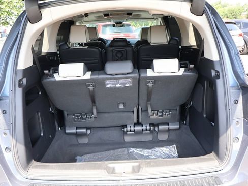 Certified 2026 Honda Odyssey Elite image 17