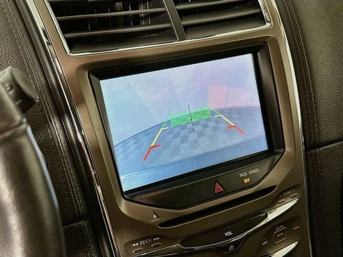 Used 2014 Lincoln MKX AWD w/ Equipment Group 102A image 18