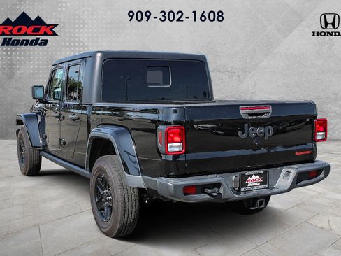 Used 2021 Jeep Gladiator Sport AWD/4WD image 6