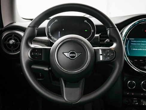 Used 2023 MINI Cooper SE image 38