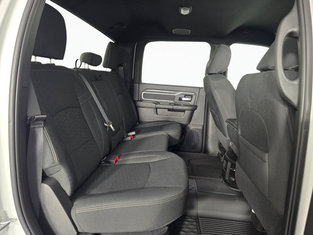 New 2026 RAM 2500 Big Horn AWD/4WD image 44