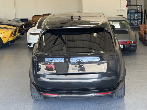 Used 2024 Land Rover Range Rover Autobiography image 43