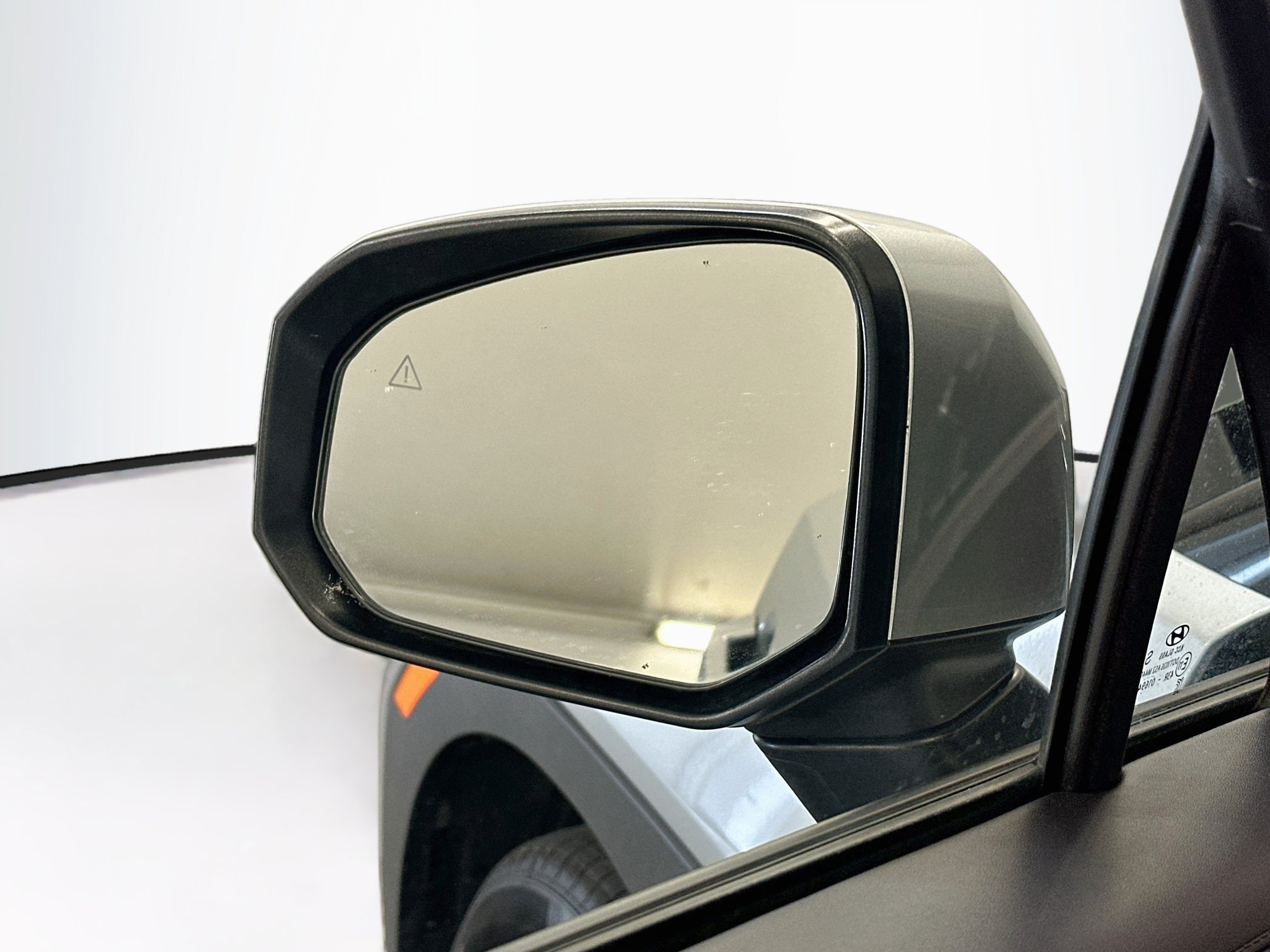 Used 2025 Hyundai Santa Fe SEL AWD/4WD image 16