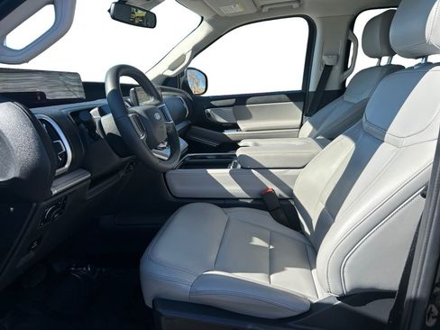 Used 2025 Ford Expedition Max Active image 11