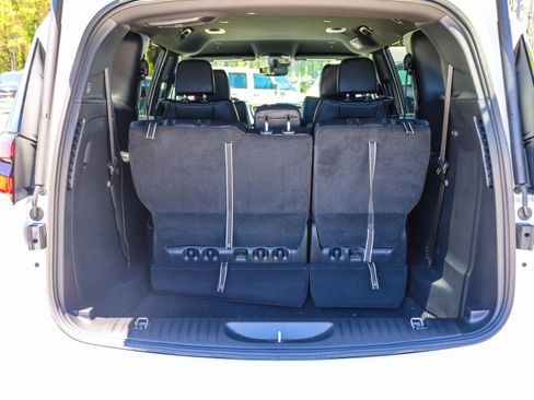 New 2027 Chrysler Pacifica Select FWD image 9