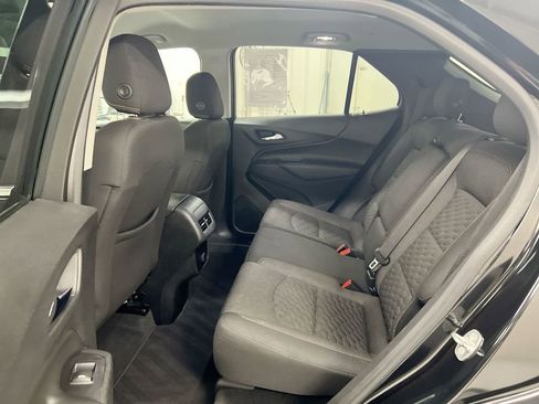 Used 2018 Chevrolet Equinox LT FWD image 22