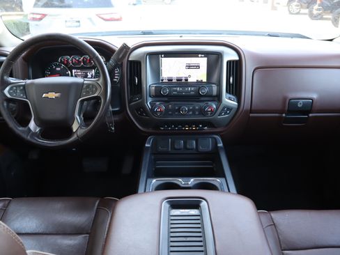 Used 2019 Chevrolet Silverado 2500 High Country w/ Duramax Plus Package AWD/4WD image 19