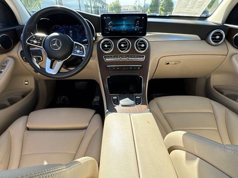 Used 2022 Mercedes-Benz GLC 300 image 32