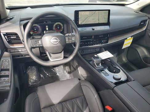 New 2026 Nissan Rogue Platinum w/ Tech Package image 11