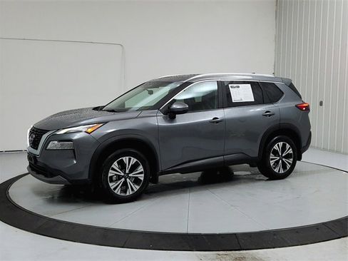Used 2023 Nissan Rogue SV w/ SV Premium Package image 3