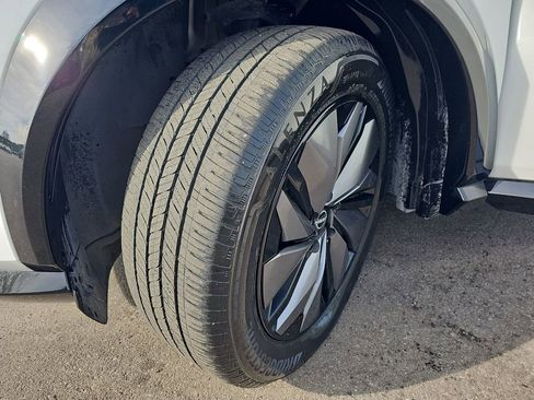 Used 2023 Nissan Ariya FWD image 34