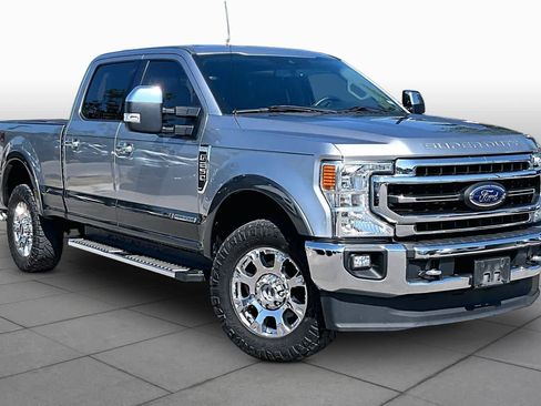 Used 2020 Ford F250 Lariat w/ Lariat Ultimate Package AWD/4WD image 3