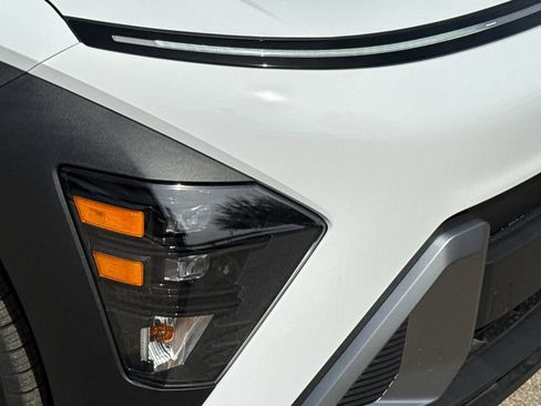 New 2026 Hyundai Elantra Limited FWD image 4