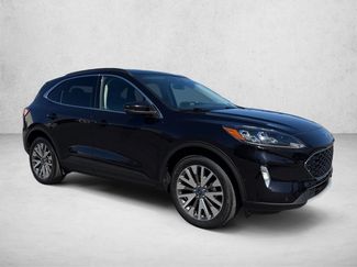 Used 2020 Ford Escape Titanium w/ Titanium Premium Package 2.0 AWD/4WD video 3
