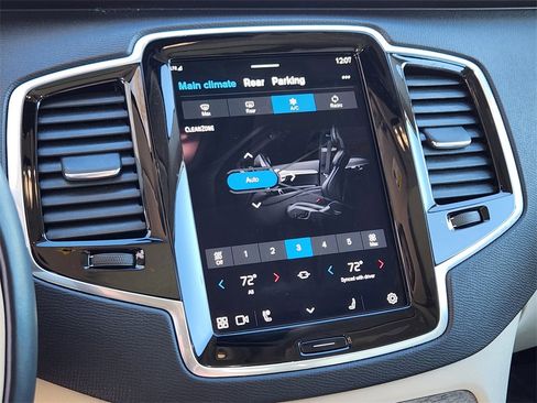 Used 2023 Volvo XC90 B6 Plus w/ Protection Package Premier image 14