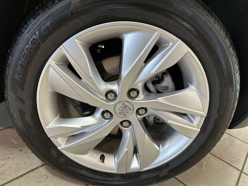 Certified 2024 Buick Encore GX Preferred FWD image 22