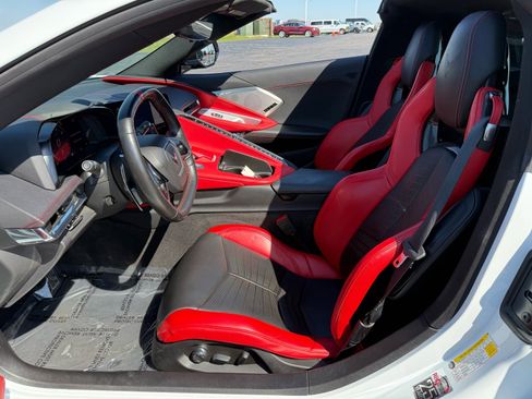 Used 2020 Chevrolet Corvette Stingray Preferred Cpe w/ 2LT Preferred Equipment Group RWD image 18