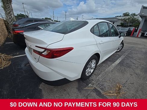 Used 2025 Toyota Camry LE FWD image 3