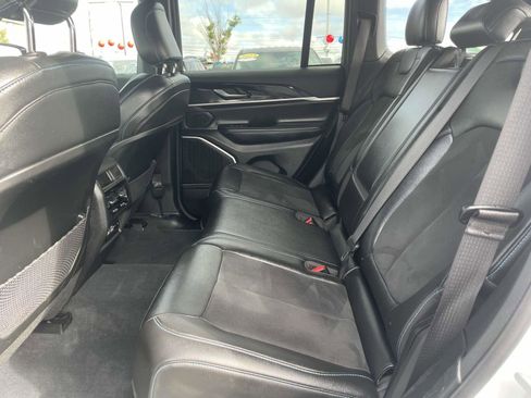 Used 2022 Jeep Grand Cherokee Trailhawk image 12