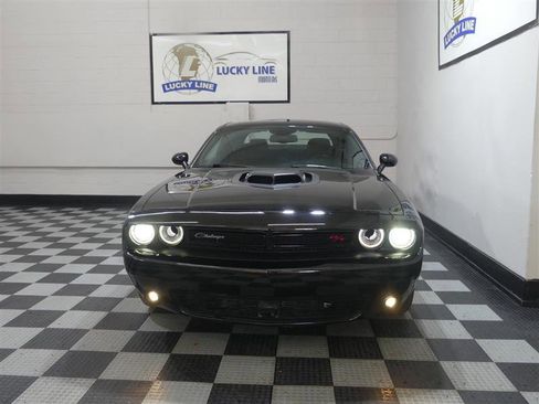 Used 2022 Dodge Challenger R/T Scat Pack w/ Shaker Package RWD image 2