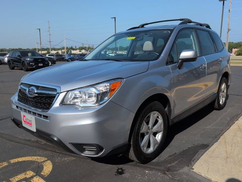 Used 2015 Subaru Forester 2.5i Premium AWD/4WD image 4