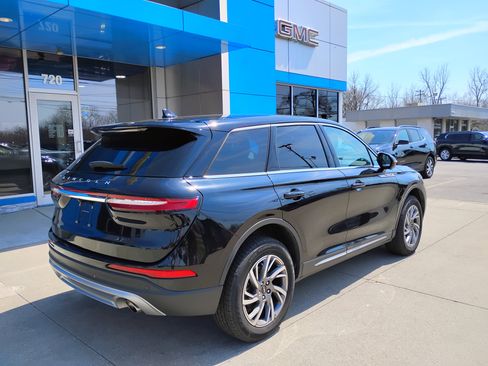 Used 2023 Lincoln Corsair AWD w/ Equipment Group 101A image 12