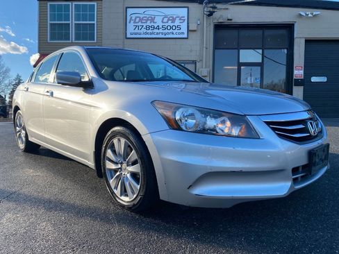 Used 2011 Honda Accord EX-L image 1