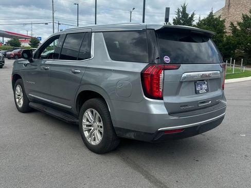 Used 2023 GMC Yukon SLT w/ SLT Premium Package AWD/4WD image 10