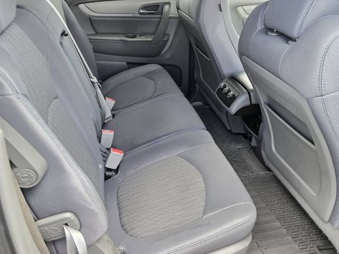 Used 2015 Chevrolet Traverse LS FWD image 16